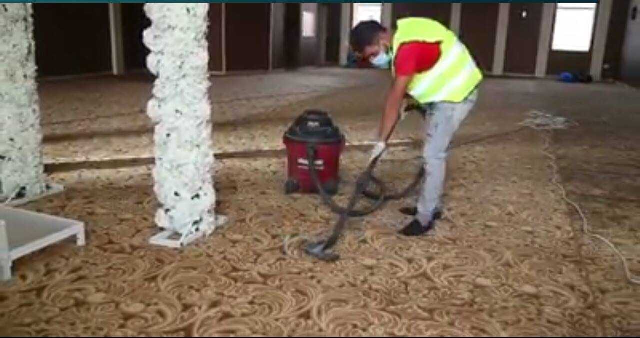 شركة ايلين لتنظيف المباني بعد الدهان وجلي و تلميع البلاط التنظيف الشامل لمنازل والفلل والقصور الشقق والمجمعات وجميع انواع القاعات التنظيف ما بعد البناء و الدهان للشقق و المطاعم و الشركات و المجمع...