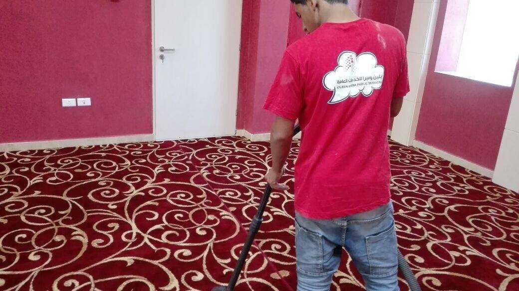 شركة لكافة اعمال التنظيف الشامل المباني بعد الدهان و البناء وجلي البلاط وتشمل خدماتنا مايلي: تنظيف شامل للشركات و المكاتب و المحلات التجارية و كافة المباني تنظیف جمیع المداخل الخارجیة والأبواب الخا...