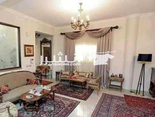 فيلا مسجله في كنج مريوط علي بحيره مريوط - فيلا مدرن المساحه 500متر فيلا دورين 4 غرف 5 حمام ريسبشن مطبخ امريكاني حمام سباحه لاند سكيب باركنج سيارات فيو رائع للبحيره بجوار جميع الخدمات بها جميع المراف...