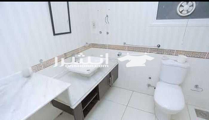 شقة للبيع فى الاسكندرية (مصر) بمنطقة (السرايا) خطوات من البحر 2غرفة+ريسبشن به جميع الغرف فيو مفتوح ومرخصة بالدور ال5 والعمارة 10 ادوار (مبانى التسعينات)واسانسير و جميع العدادات (مياه وكهرباء وغاز)...