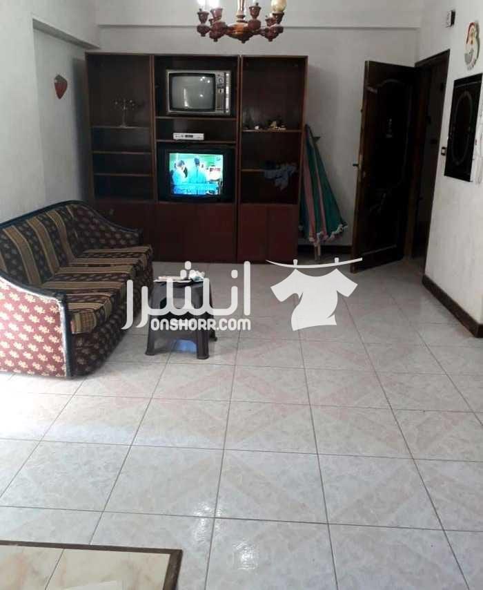 شقة في شاطئ النخيل للبيع *شقه مفروشه 150 متر ريسبشن قطعتين 3 غرف -غرفه فيها سرير كبير . -غرفه فيها سريرين. -غرفه فيها سرير دورين و سرير عادي. 2 حمام مطبخ امريكاني بها 2 غساله فل اوتوماتك (زانوسي) و...