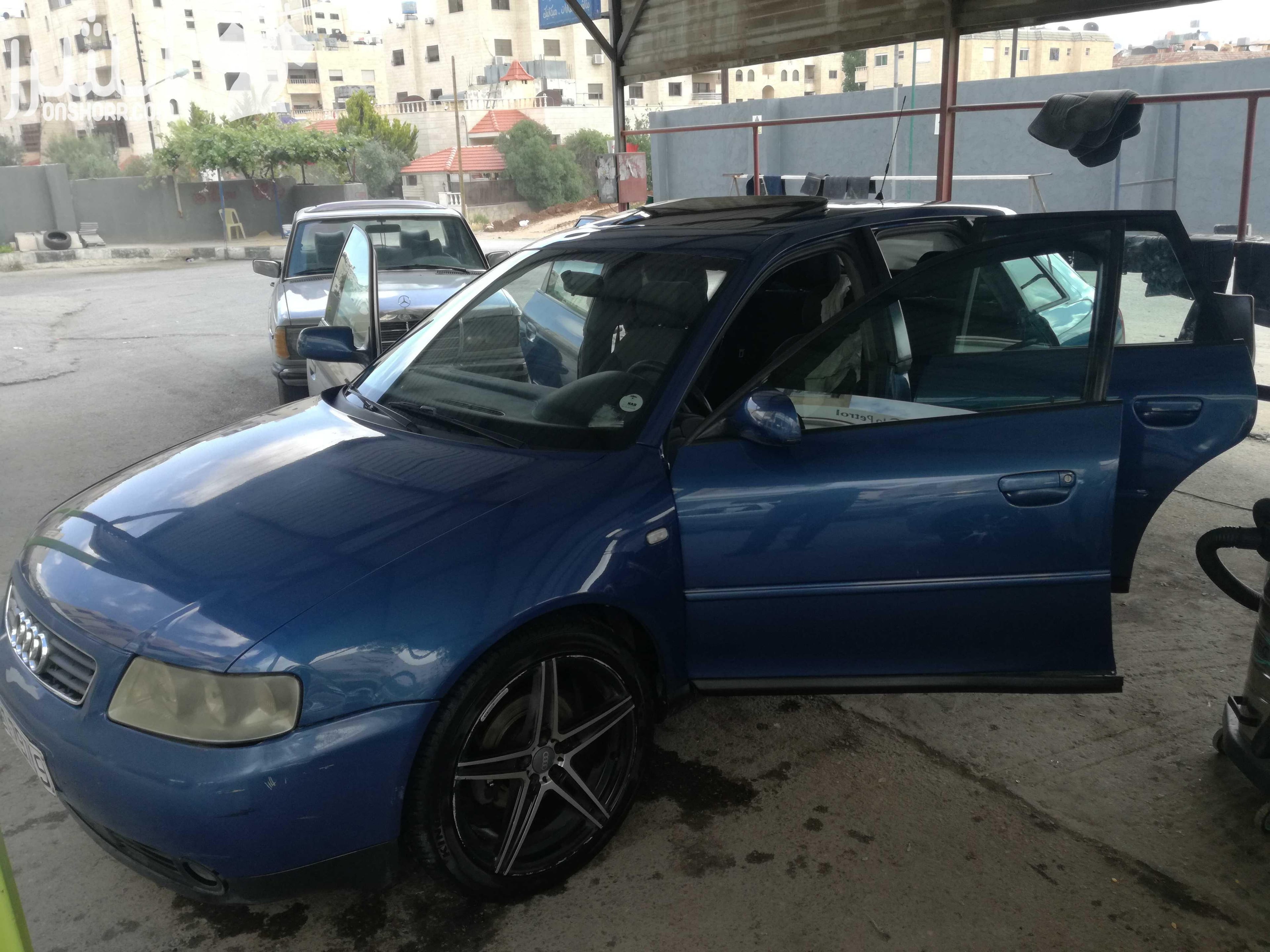 أودي للبيع موديل 2003 فئة A3 بحالة جيده جدا للبيع و بسعر مغري جدا فل الفل فتحه بالسقف اتوماتيك ماتور 1800 سي سي جنط 18 شاشه الكترونيه اضويه زينون كما يوجد اضافات اخرى الفحص مرفق السعر المطلو...