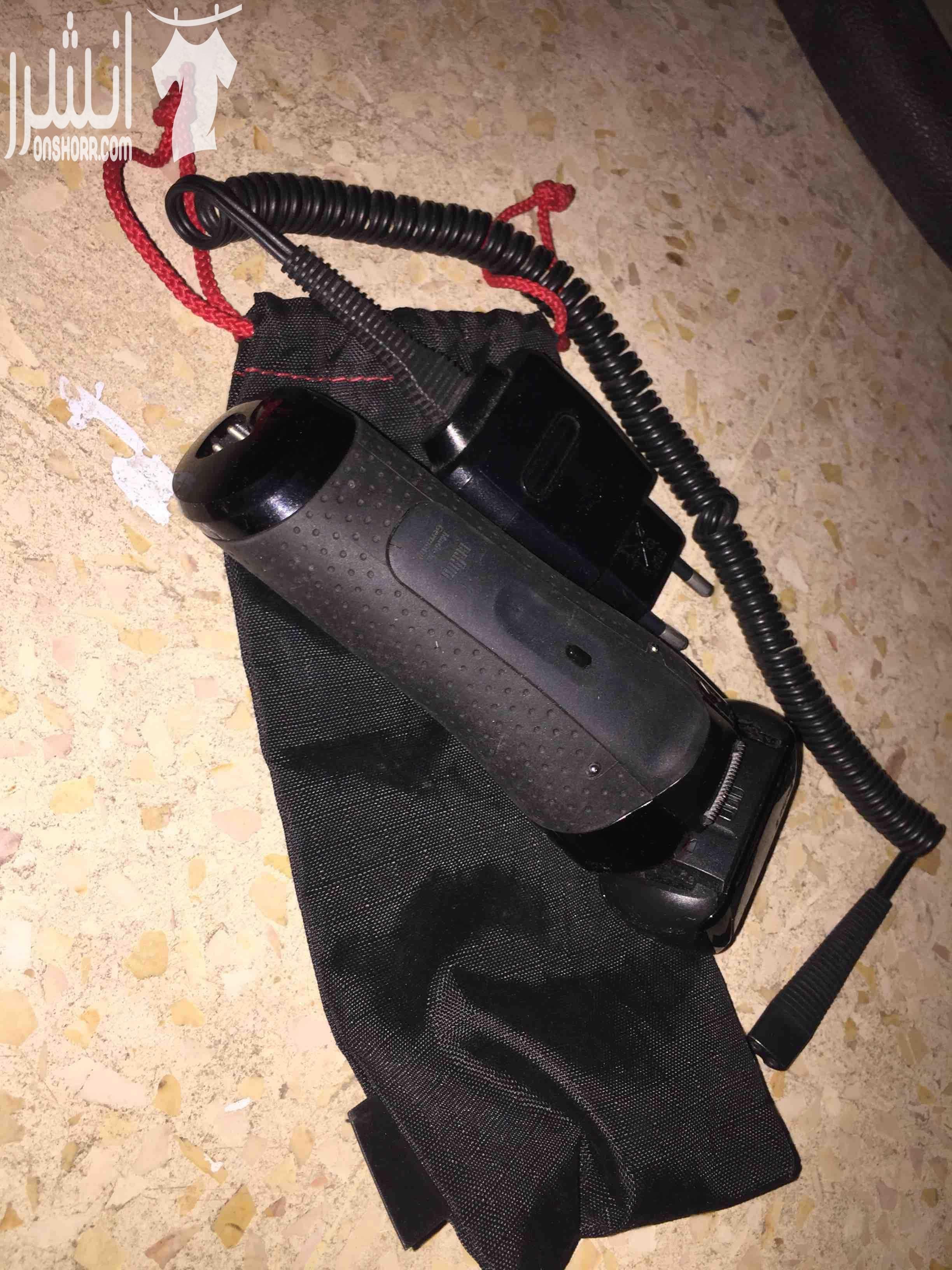Braun serious 5 for sale Original made in germany Comes with it Charger Small trimmer Extra head and oil Small bag for travel purposes Coasts around 250 jd For sale for the highest price