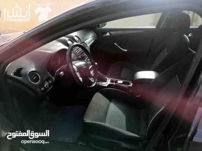 فورد مونديو - ماتور 2.3 duratec .. عدد الاحصنه 165 و 208 نيوتن مع موود ECO معدل صرف بنزين ممتاز مقارنه بحجم الماتور - جير توب ترونك .. 6 غيار مع موود سبورت - كشافات day light مع التحكم في درجه ال...