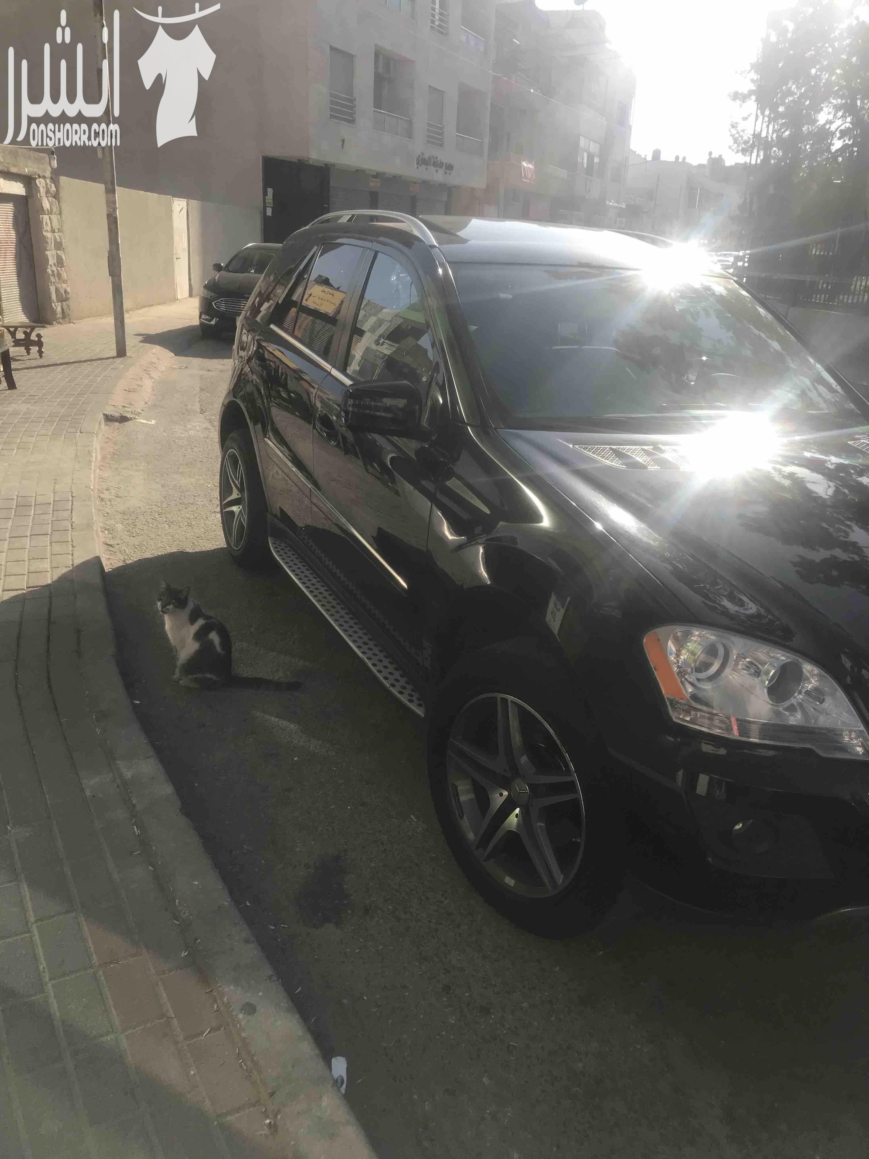 مرسيدس Ml 350 2011 4 MATIC/ فتحة/ كاميرا خلفية / فرش جلد / فحص كامل بحالة الوكالة / كراسي كهرباء/ تحكم طارة/ حساسات امامية حساسات خلفية / مري كهربا / راديو / مسجل MP3 / مشغل CD / مدخل AUX / مدخل USB/...