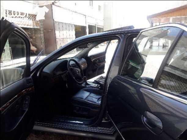سيارة BMW 525 موديل 1998
فحص كامل جميع الاضافات مميز
١ زجاج فرش مرايا برداية خلفية جميعهم كهرباء
2 مكيف ثلاجة يعني تبريد ممتاز
3 جير توب ترونيك
4 فتحة بالسقف كهرباء كرستال
5 نيفغشن شاشة أص...