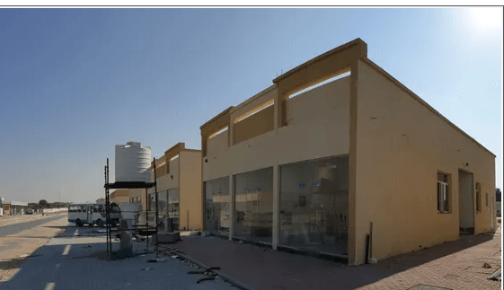 للبيع مبني تجاري في منطقه الزاهيه موقع ممتاز
للبيع مبنى سكني تجاري بموقع به كثافه سكانيه عاليه بالزاهية مشروع المها فيليج على شارع بعرض 36 متر - مكون من 3 محلات + 3 استوديو - يوجد غرفة حارس بالمبنى ا...