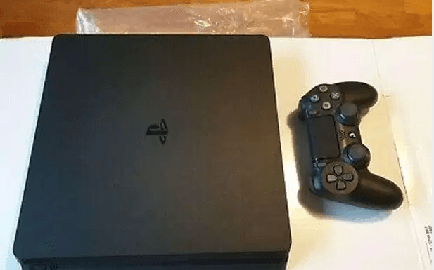 Ps4 with one controller