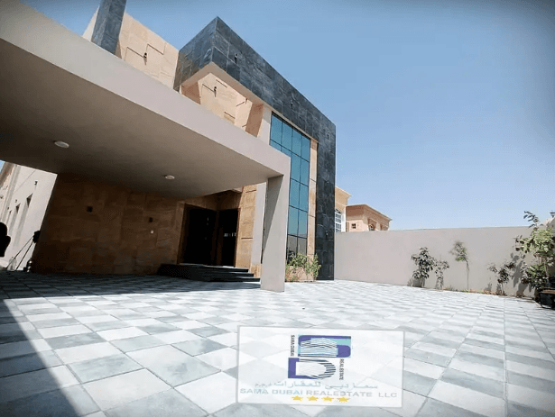 Just 5 minutes from Sheikh Mohammed Bin Zayed Road. Financing solutions, bank installments and financing for a period of up to 25 years
The second piece of the main street directly, a large area, a di...