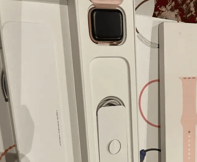 ساعة ابل اصليه الاصدار السادس Apple Watch 6