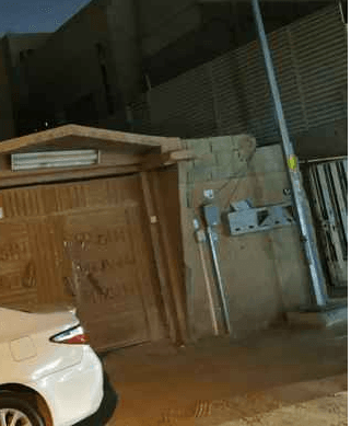 بيت للبيع في حي النسيم الغربي في الرياض
