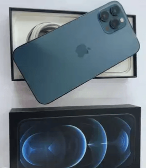IPhone 12 Pro Max 128 blue
IPhone 12 Pro Max 128 blue battery 100% very clean