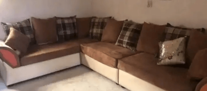 كنب كبير مستعمل للبيع
مفردة 2
ثنائية 1
ثلاثية 1
حرف L كبير
ملاحظه:
يوجد كنب2 لم يتم تصويرهم ايضا للبيع