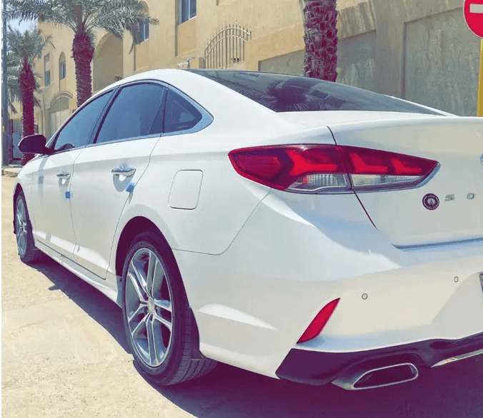 سوناتا نص فل 2018 شبه جديد
السيارة / سوناتا نص فل
الموديل /2018
اللون / رمادي
الممشى / 44000
حجم المكينة / 2400
المكينه / 4 سلندر اقتصاديه بالوقود
المواصفات لهذه الفئه
مفتاح
بنوراما
مراتب مخمل
انوا...