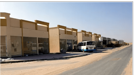 مبني تجاري للبيع في الزاهيه علي شارع عام
للبيع مبنى سكني تجاري بموقع به كثافه سكانيه عاليه قيد الإنشاء بالزاهية مشروع المها فيليج- على شارع بعرض 36 متر - مكون من 3 محلات + 3 استوديو - يوجد غرفة حارس...