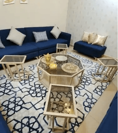 طاولات من عبد اللطيف