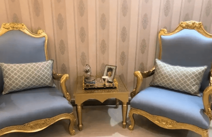 كنب للبيع لون ازرق ريشي