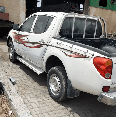 بيكاب L200 موديل 2010