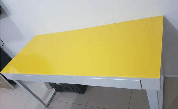 Steel with tempered glasstop table