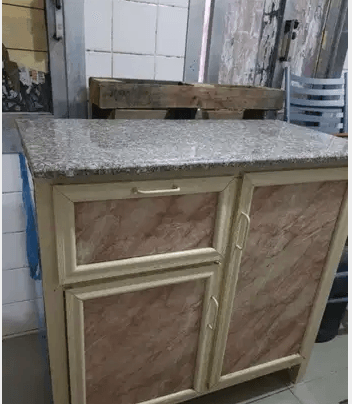 Kitchen cabinet