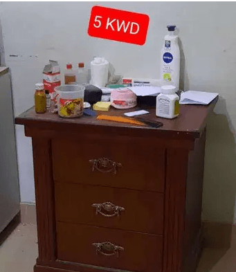 Small wooden cabord