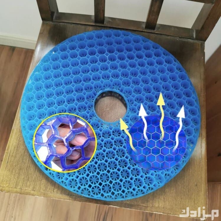 مقعد سيليكون الدائرة تصميم دائري مجوف من الوسط مما يجعلها ملائمة لمرضى البواسير او العصعص