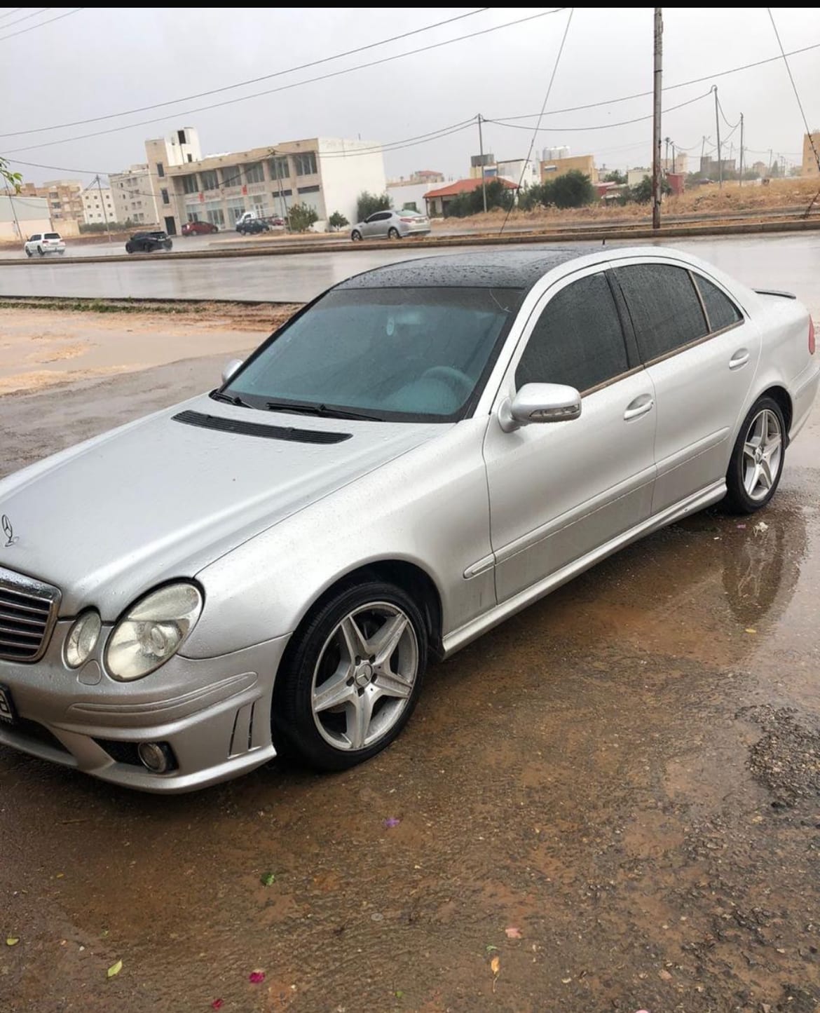 سيارة مرسيدس بنز 2003